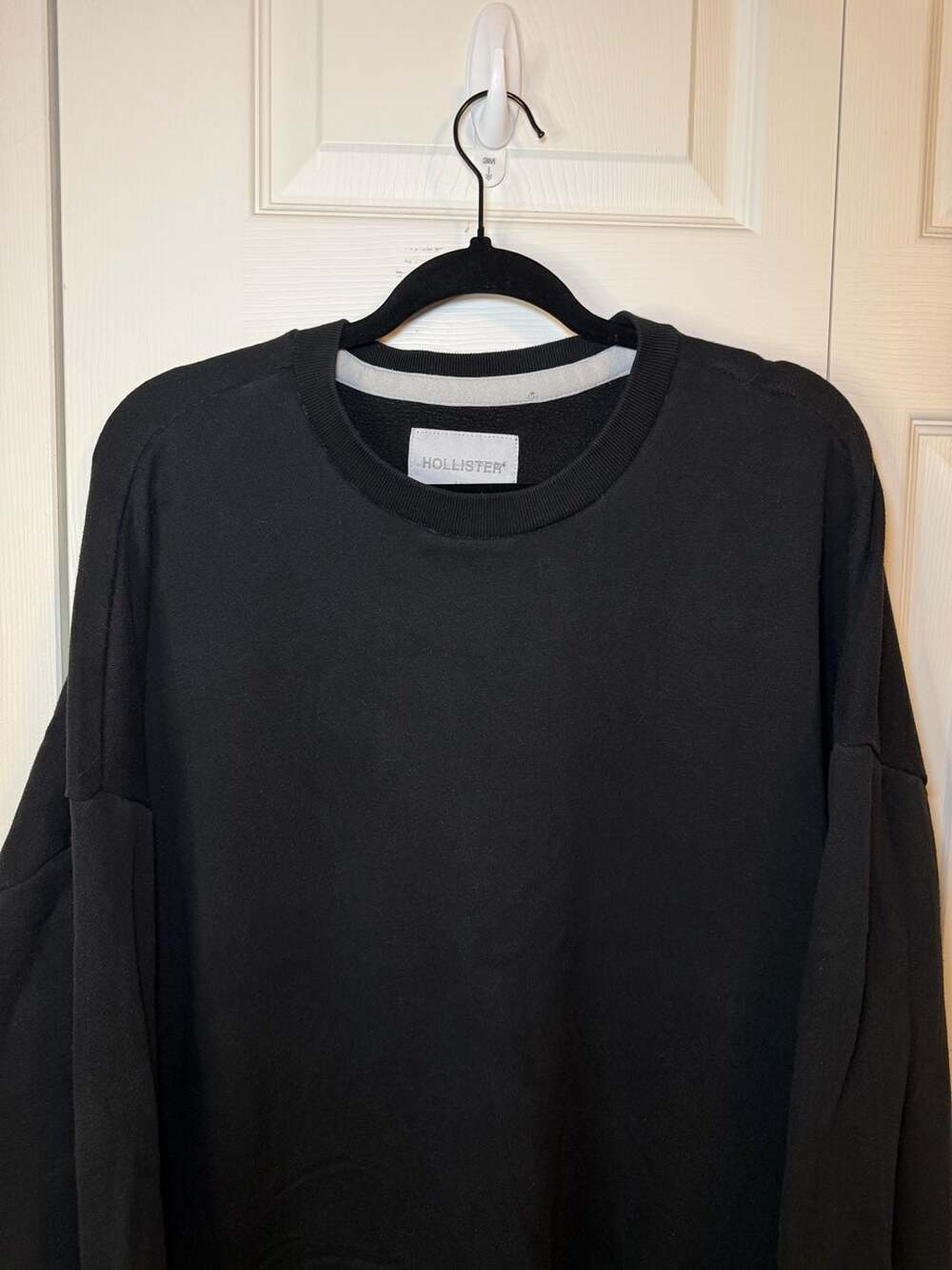 Hollister Oversized Fit Black Crewneck Sweatshirt Extra Large